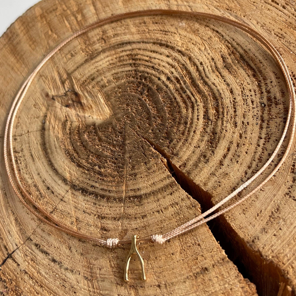Adjustable Waterproof Wishbone Choker, Minimalist Lucky Charm Necklace, Lightweight Dainty Cord Jewelry for Everyday or Beach Style