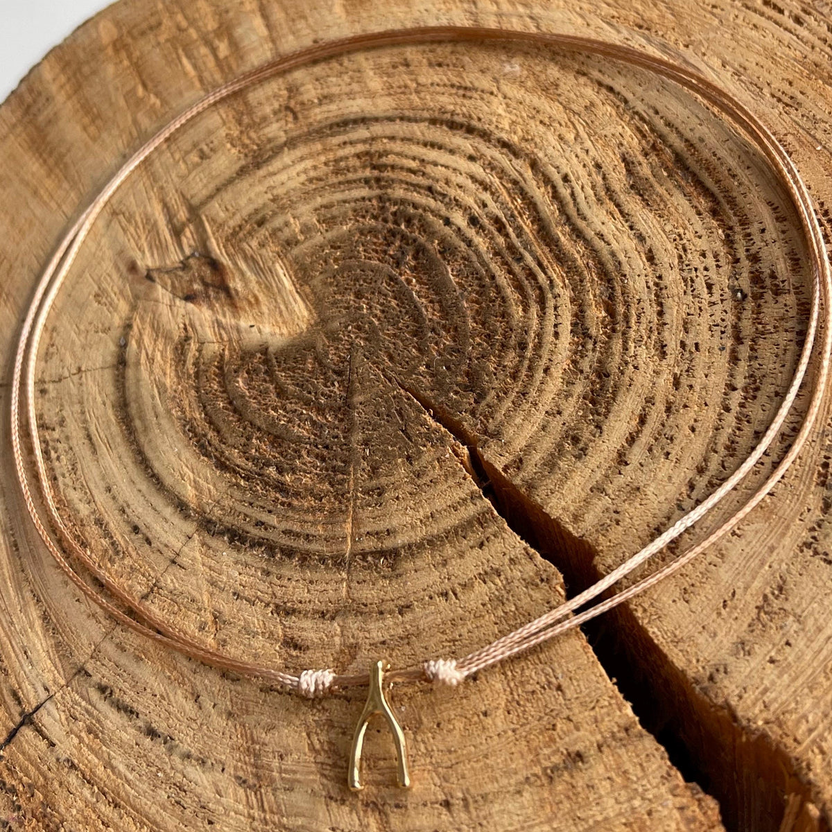 Adjustable Waterproof Wishbone Choker, Minimalist Lucky Charm Necklace, Lightweight Dainty Cord Jewelry for Everyday or Beach Style