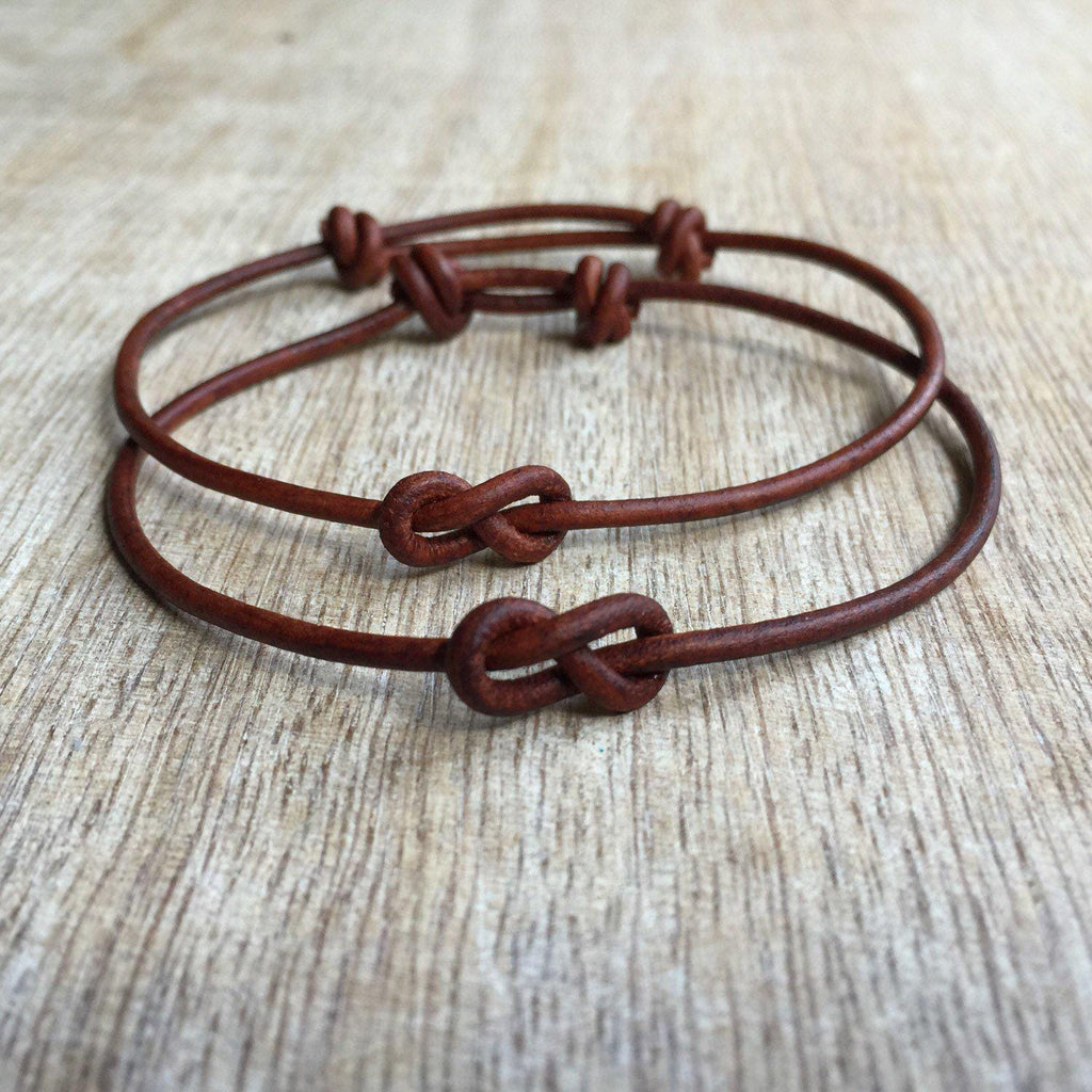 Couples Leather Bracelet, His Hers Matching Set, Personalized Anniversary Gift, Lovers Key, Leather Infinity Knot Unisex