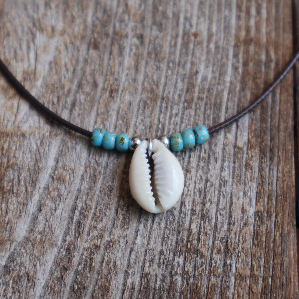 Cowrie Shell Turquoise Bead Choker Necklace