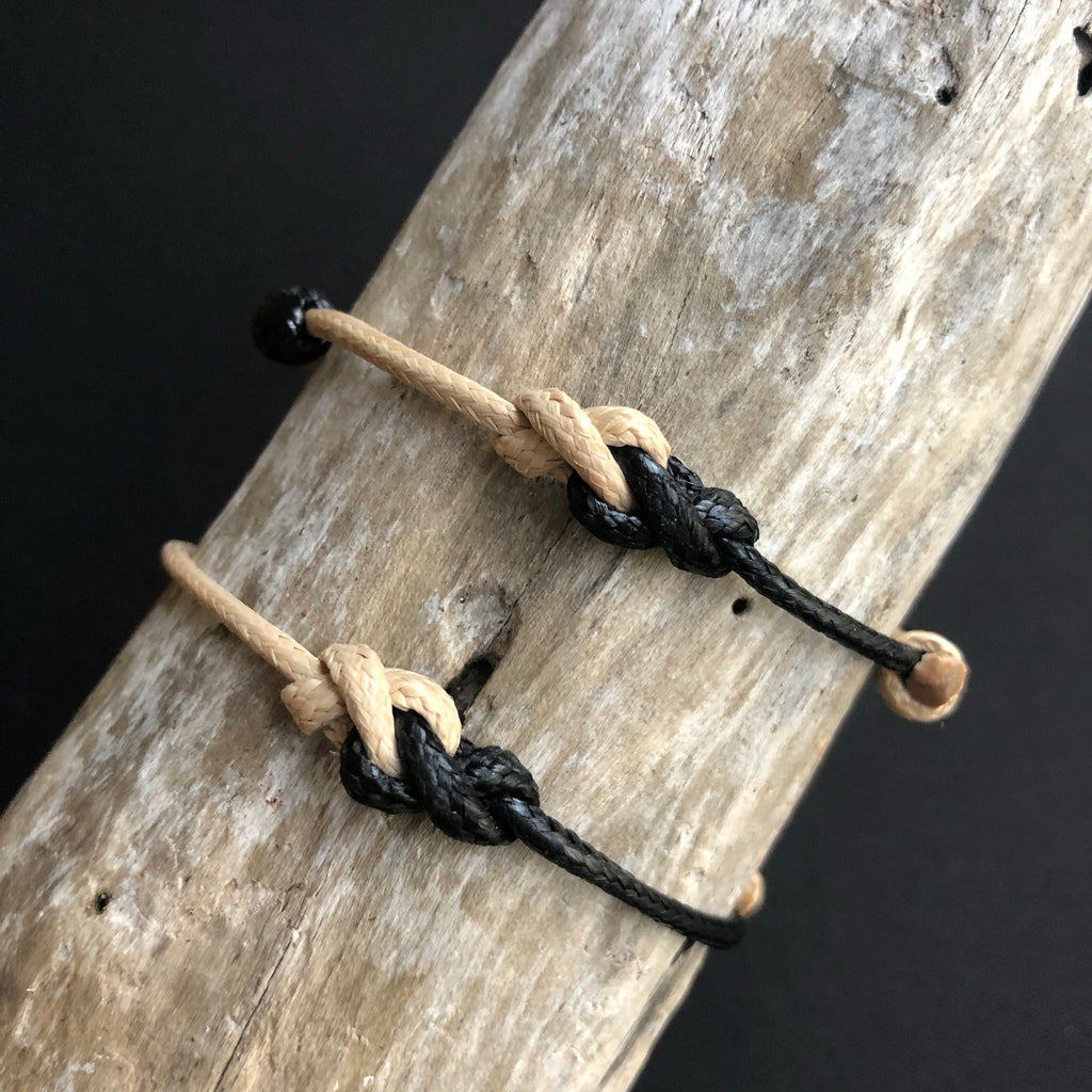 Eternity Knot Black and Natural Couples Bracelets - Fanfarria Handmade Jewelry