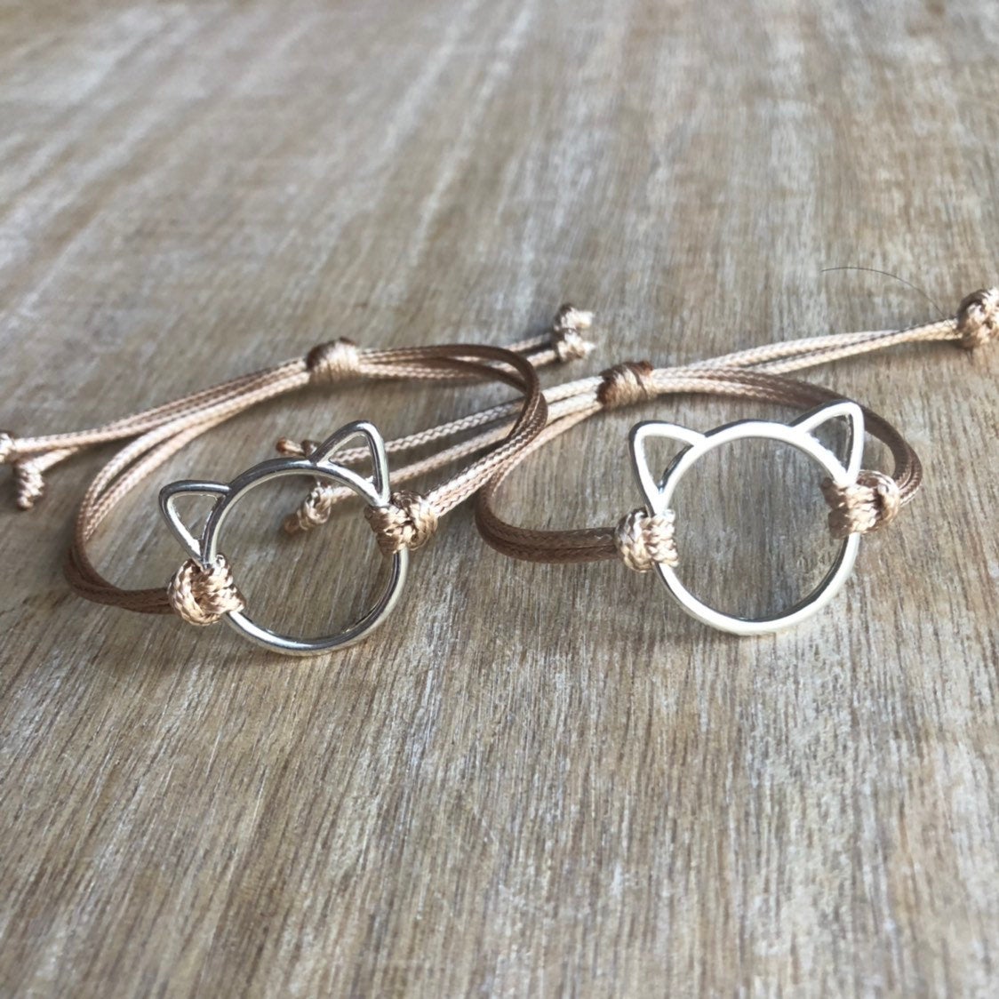 Gold Mommy and Me Cat Charm Matching Bracelets - Fanfarria Handmade Jewelry
