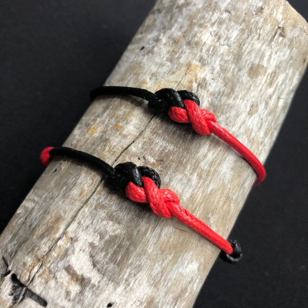 Eternity Knot Black and Red Couples Bracelets - Fanfarria Handmade Jewelry