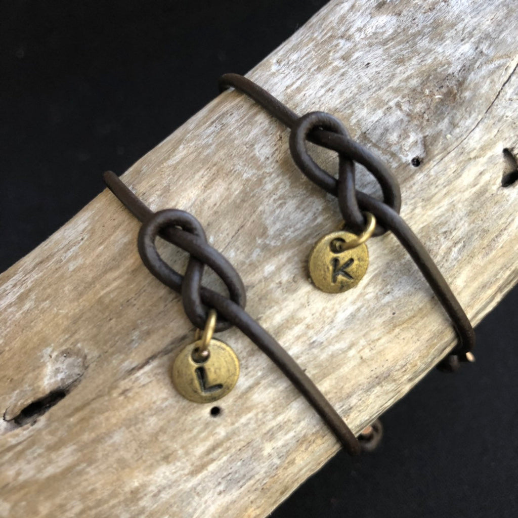Initials Leather Knot Couples Set - Fanfarria Handmade Jewelry