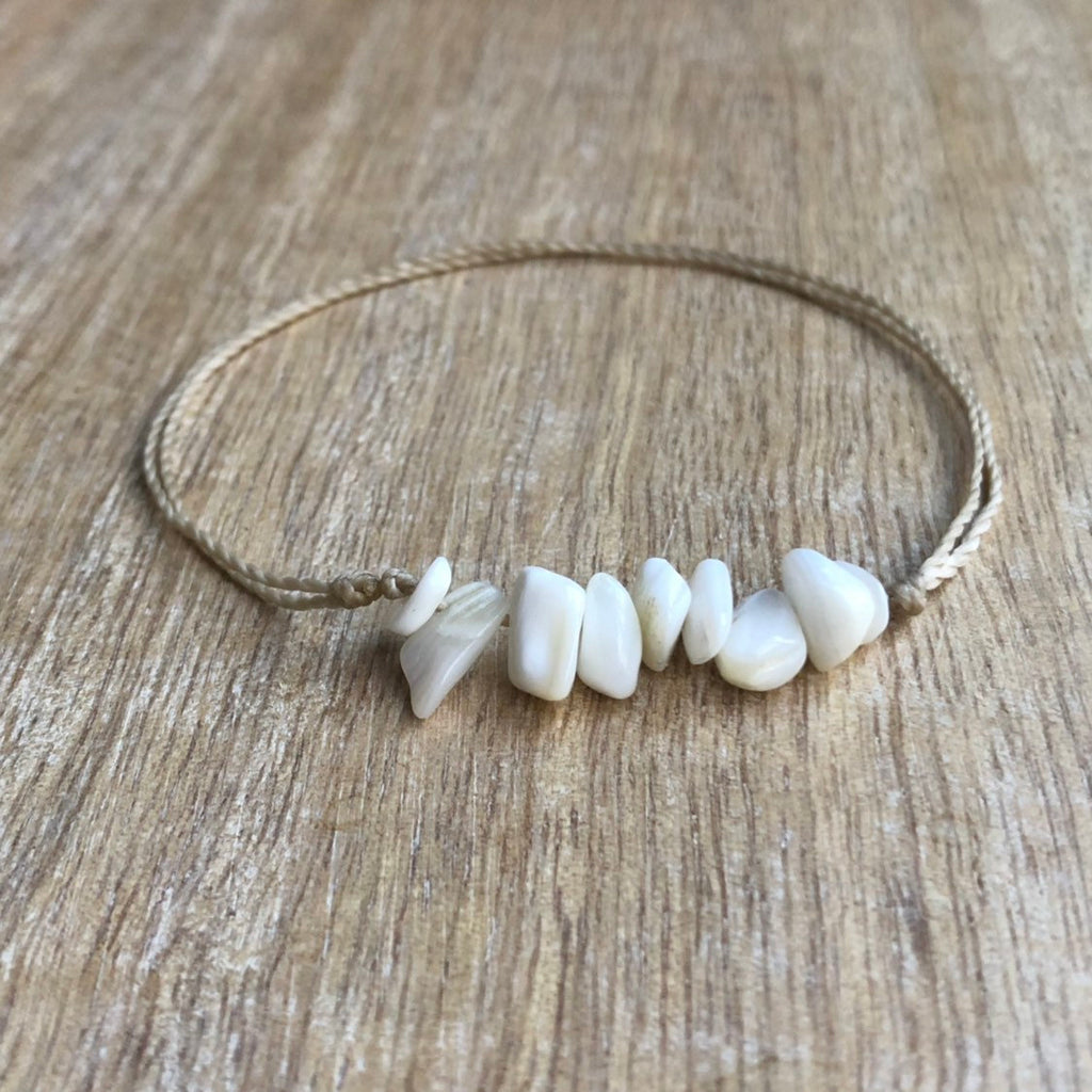 White Bead Anklet Bracelet - Fanfarria Handmade Jewelry