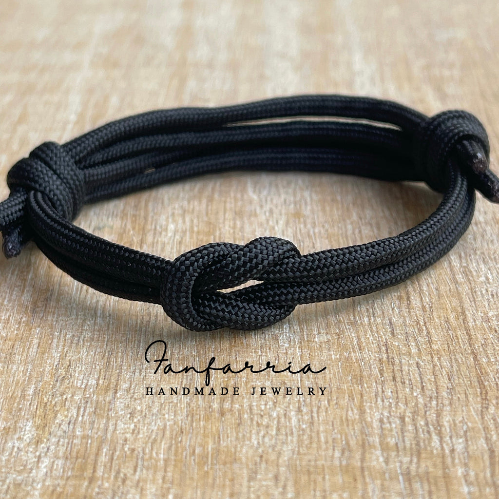 Siesta Key Celtic Knot Black Bracelet