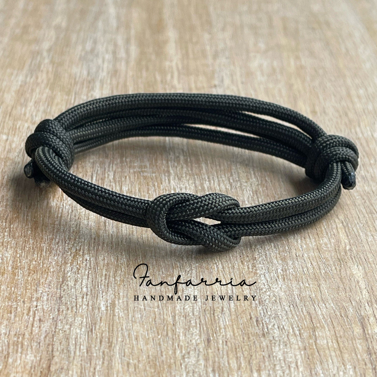 Siesta Key Celtic Knot Olive Bracelet